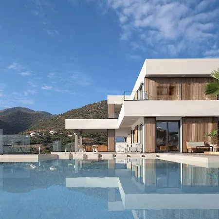 Nandana Luxury Villa, An Infinite Blue Experience, By Thinkvilla וילה Bali (Crete)